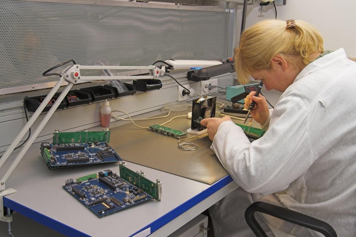 Microelectronics Technicians